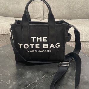 Marc jacobs the tote bag